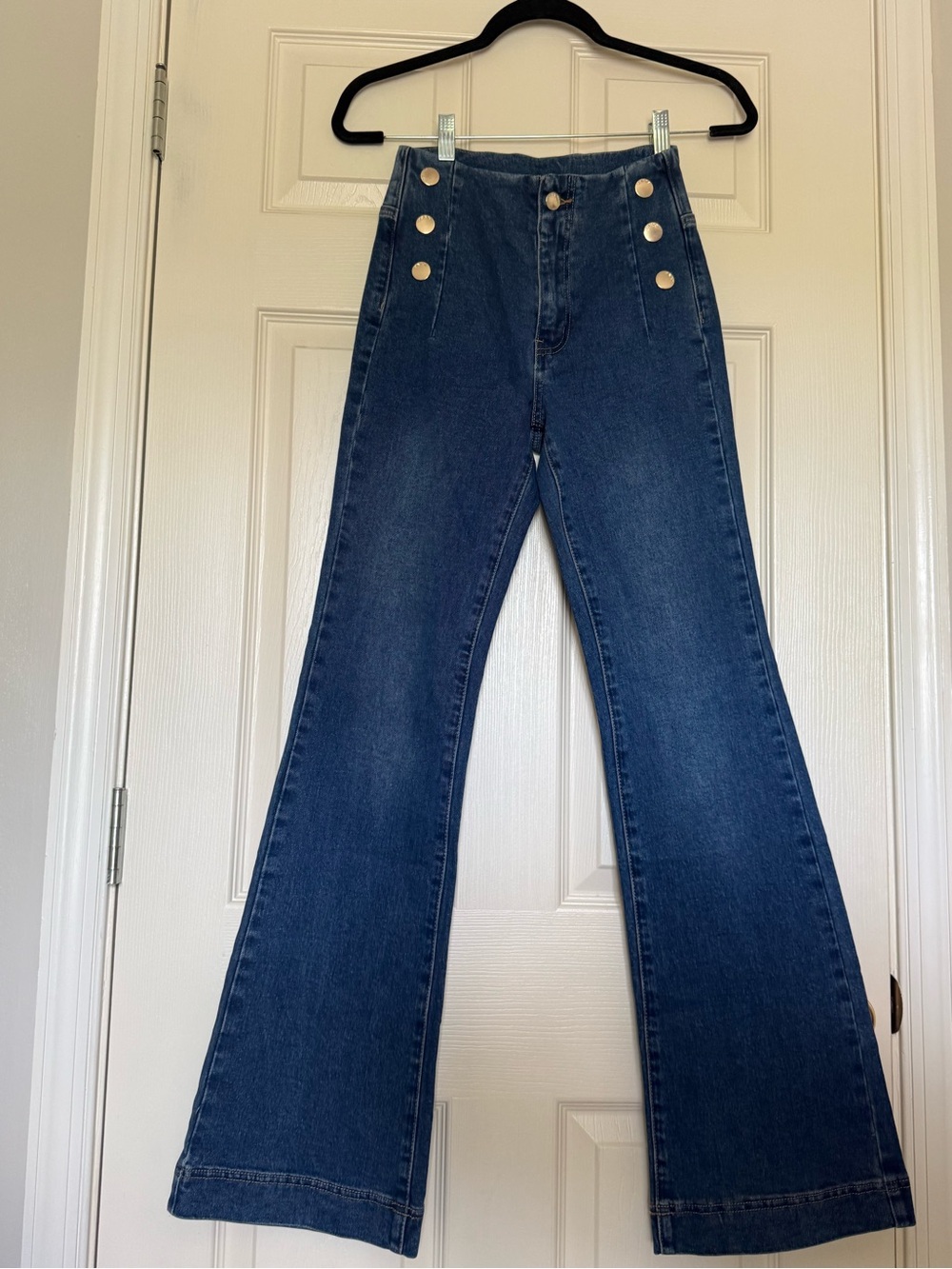 High Waist Button Detail Wide Leg Jeans - Blue - Picture 3 of 5